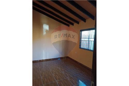 Casa en barrio yka´a- Luque-sanber, 2 hab — foto 2