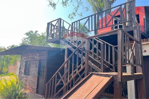 Tres Terrenos con Arroyo en Ypacaraí