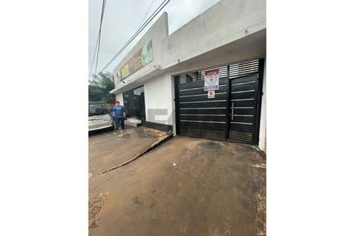 Casa y local de eventos en encarnacion — foto 2