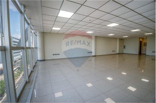 En Venta - Oficina en Sky Center — foto 3