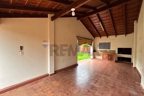 En venta casa ubicada sobre la Avda. Japón — foto 4