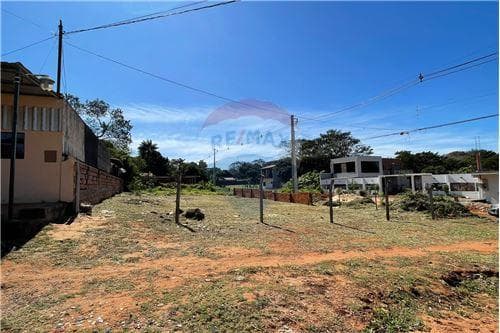 Amplio terreno - Ñemby esquina - barrio keneddy, foto 2