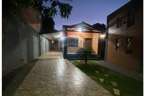 Casa en Capiata Barrio Campos Verdes — foto principal