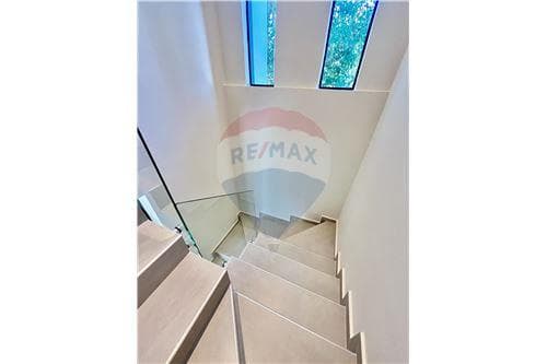 Amplio dúplex con piscina - bº cerrado arapoty — foto 4