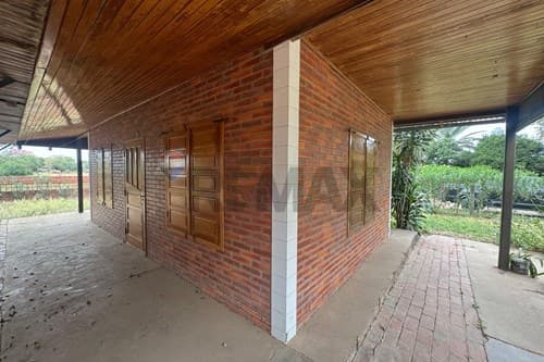 Casa familiar en ubicación estratégica, foto 3