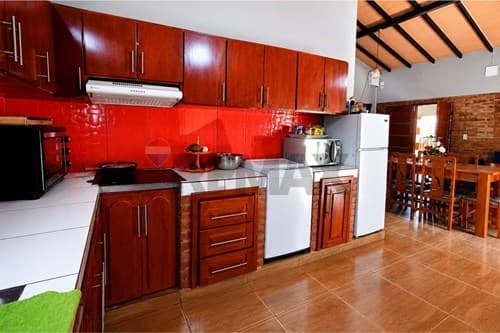 Aquilo casa tipo quinta en itaugua — foto principal