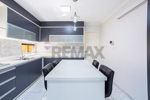 Casa de 3 dormitorios con piscina en condominio — foto 4