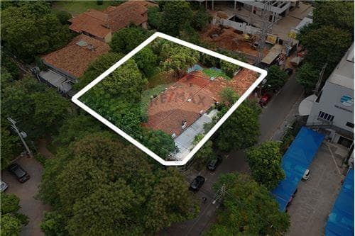 esquina de 1076 m2 en Villa Morra — foto 4