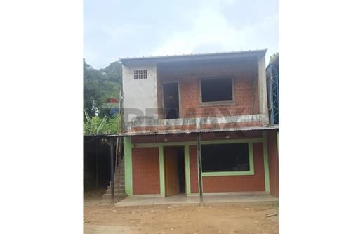 Casa con dpto independiente — foto 3