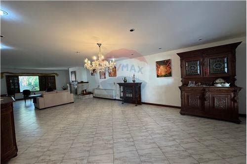 Casa a refraccionar en barrio los laureles — foto principal