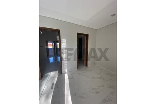 Dúplex moderno y seguro en Arapoty