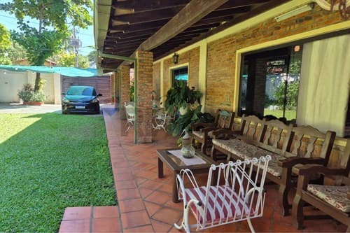 Casa con piscina en santisima Trinidad — foto 4