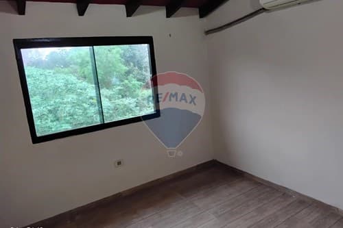Casa Comercial en Venta en Luque — foto 4