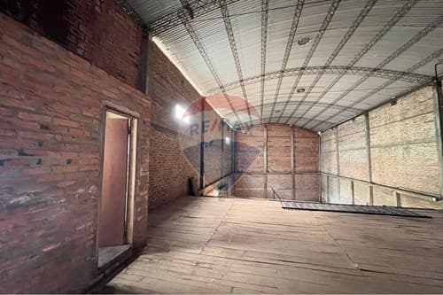 "Depósito Comercial en Alquiler en Encarnación" — foto 4