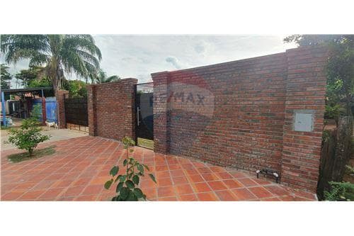 En venta terreno en San Lorenzo amujrallado
