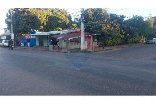 En venta amplio terreno en esquina 27x27,80(750m2) — foto 3