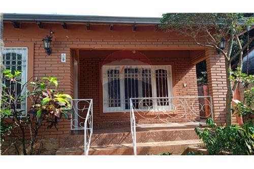 Casa en caacupe barrio loma, foto 3