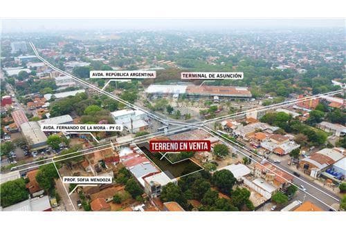Terreno de 1202m2 sobre Avenida comercial — foto 1