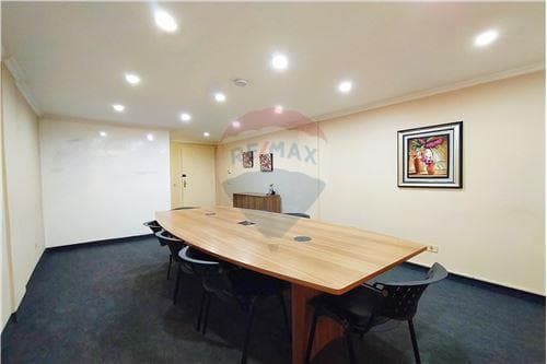 Edificio de Oficinas con Renta en el Centro — foto 5