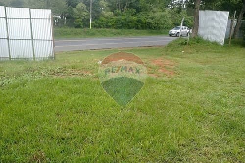 Terreno en Venta en J.A Saldivar