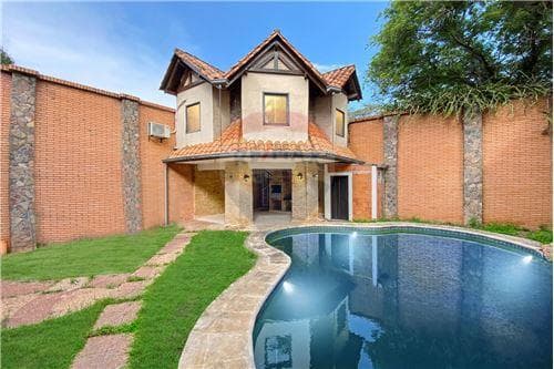 Casa en barrio Herrera — foto 2
