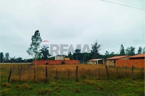 Vento amplio terreno en Ypacarai