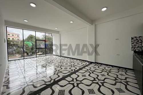 Salón comercial en alquiler – Ciudad del Este — foto 3