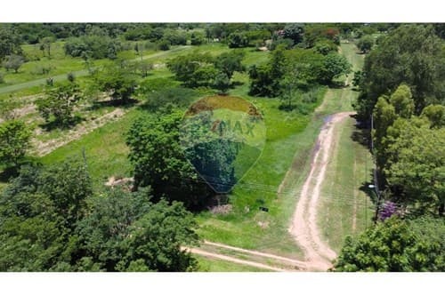 Terreno en Surubii en esquina - zona alta