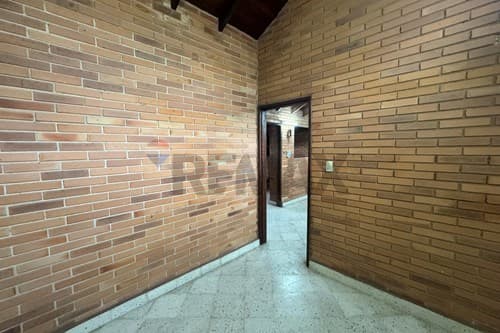 Casa + 946m2 de terreno en esquina de canall 13 — foto 5