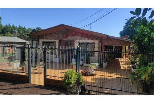 Casa en Barrio Universitario de Hohenau — foto 2