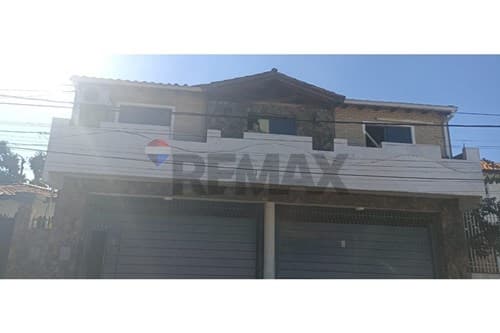 Casa con piscina en lambare — foto 4