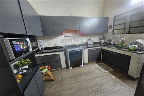 casa sobre la avda carretera de lopez — foto 2