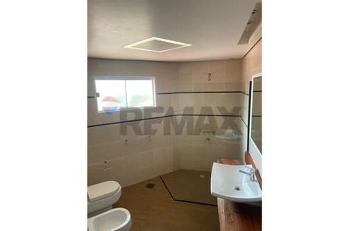 Casa Imponente en Fernando de la Mora – Zona Norte — foto 5