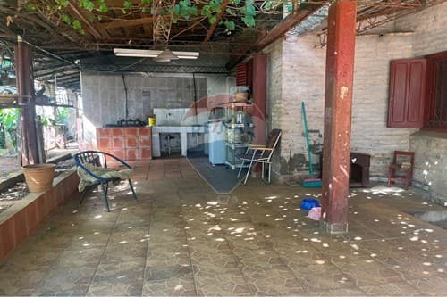 3 salones comerciales con 6 departamentos — foto 4