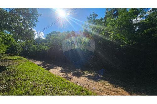 Terreno a 200mts del lago ypacarai — foto principal