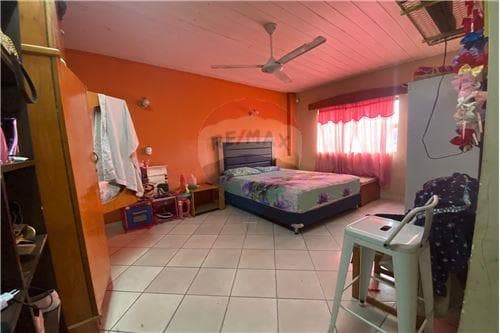 Casa en esquina sobre la avda fernando — foto 5