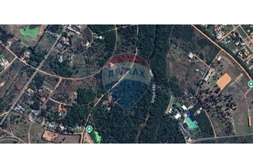 En venta amplio terreno en surubi-i