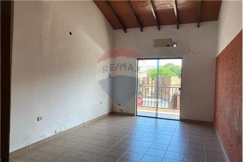 Super oferta centro de San Lorenzo — foto 3