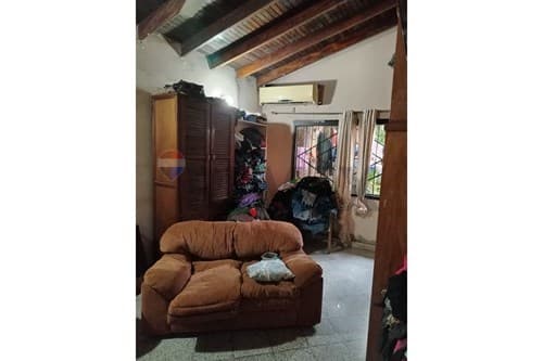 En venta amplia casa con 4 cocheras — foto 4