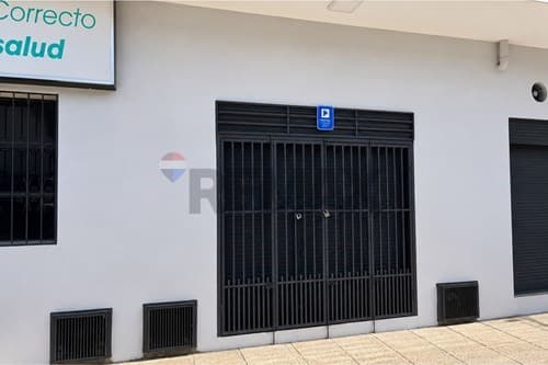 Alquilo salón - fdo de la mora zona norte