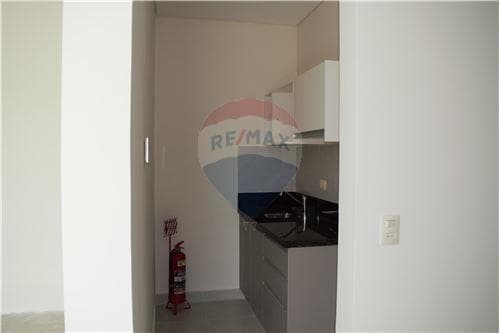 OFICINA A ESTRENAR a pasos de Artigas y Venezuela — foto 3