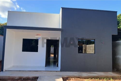 Preciosa casa a estrenar en Capiatá r2