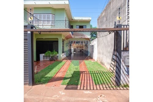 Casa de 2 plantas en el B° Pablo Rojas - CDE, foto 5