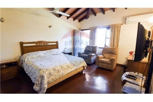 ✨hermosa casa de 4 dorm. + oficina en barrio san miguel - San Lorenzo✨, foto 2