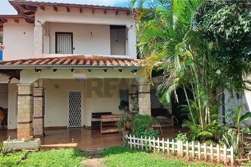 En Venta Casa en San Lorenzo