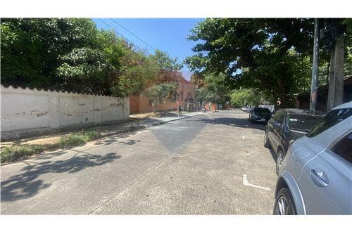 Terreno Premium en Av. República Argentina – 2.183 m² con salida a doble calle