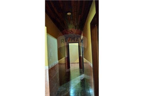 Casa en caacupe barrio loma, foto 5