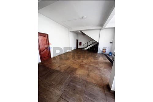 EN VENTA EDIFICIO Área 5, Presidente Franco — foto 4