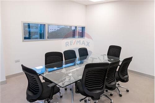 Oportunidad unica, oficina-venta, parkplaza,Manorá — foto 4