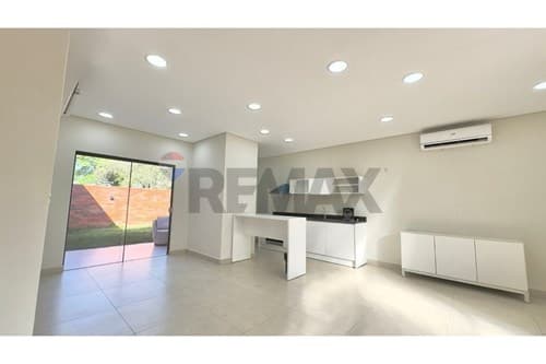 Casa 3 dorm. en MIRAFLORES, Luque